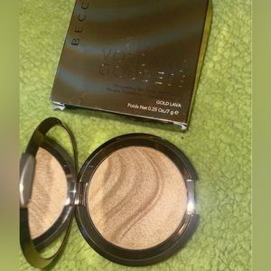 Becca Volcano Goddess Higlighter